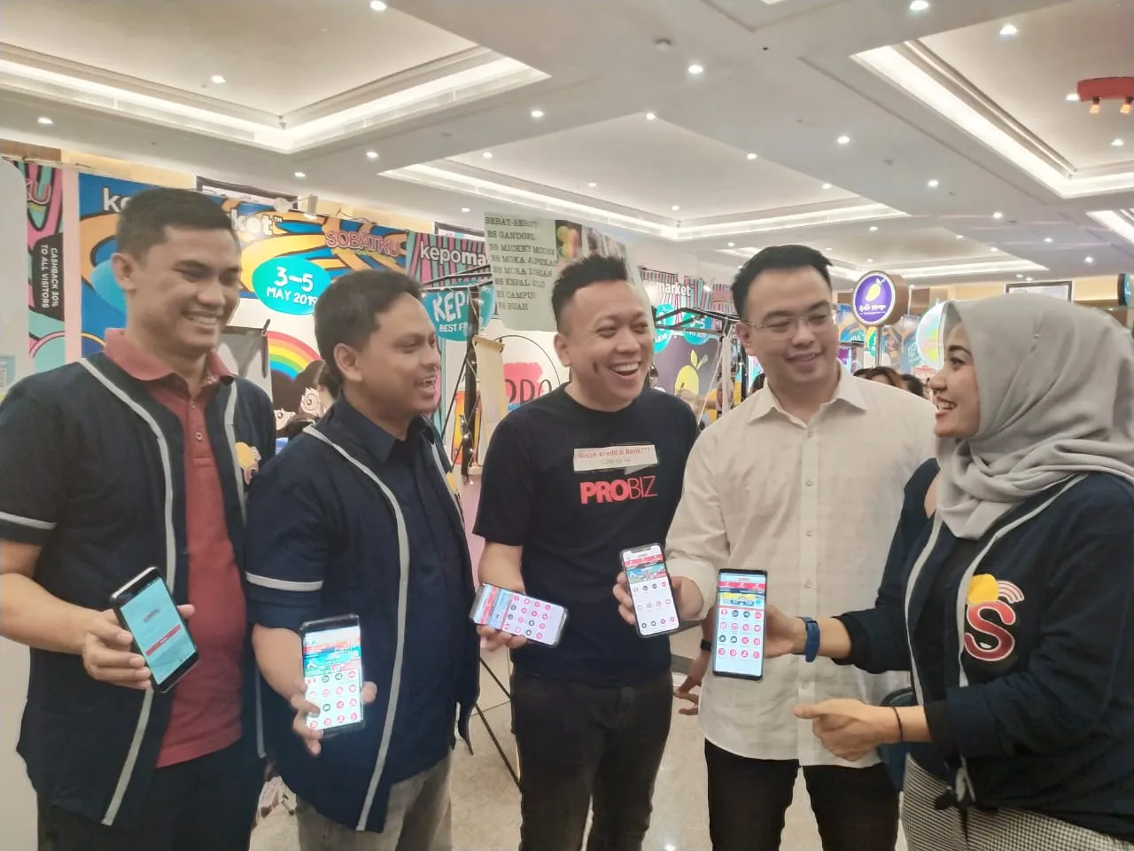 Emak - Emak Milenial Surabaya Dapat Berkah Hadiah Umrah Dari Sobatku