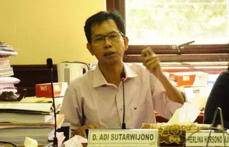 Kiprah Adi Sutarwijono, Dekat dengan Rakyat hingga Ditunjuk Pimpin PDIP Surabaya