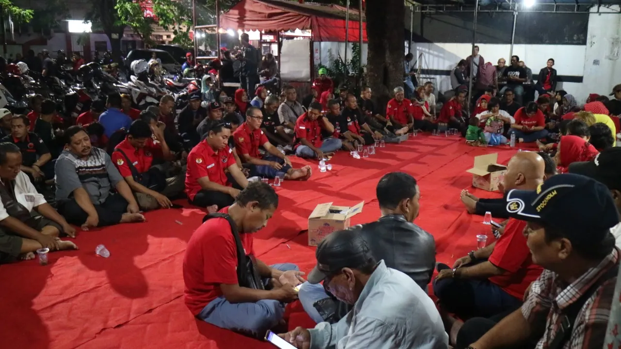 Massa Bawah Aksi Damai, Eh... Elit PDIP Surabaya Malah Tidak Tampak