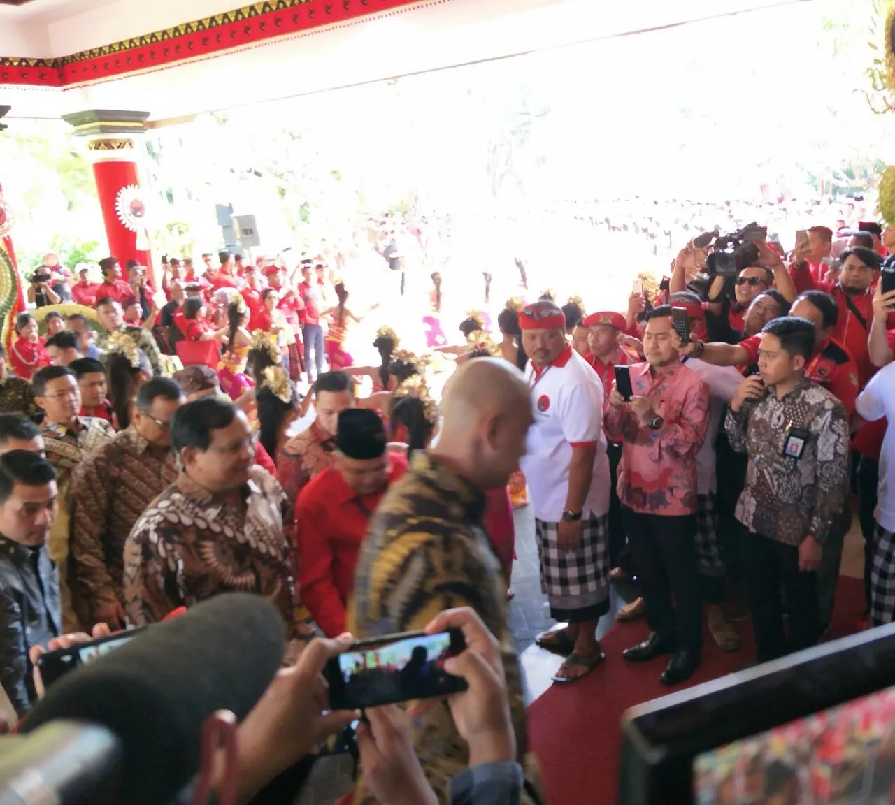 Prabowo Temui Jokowi di Acara Kongres PDIP di Bali