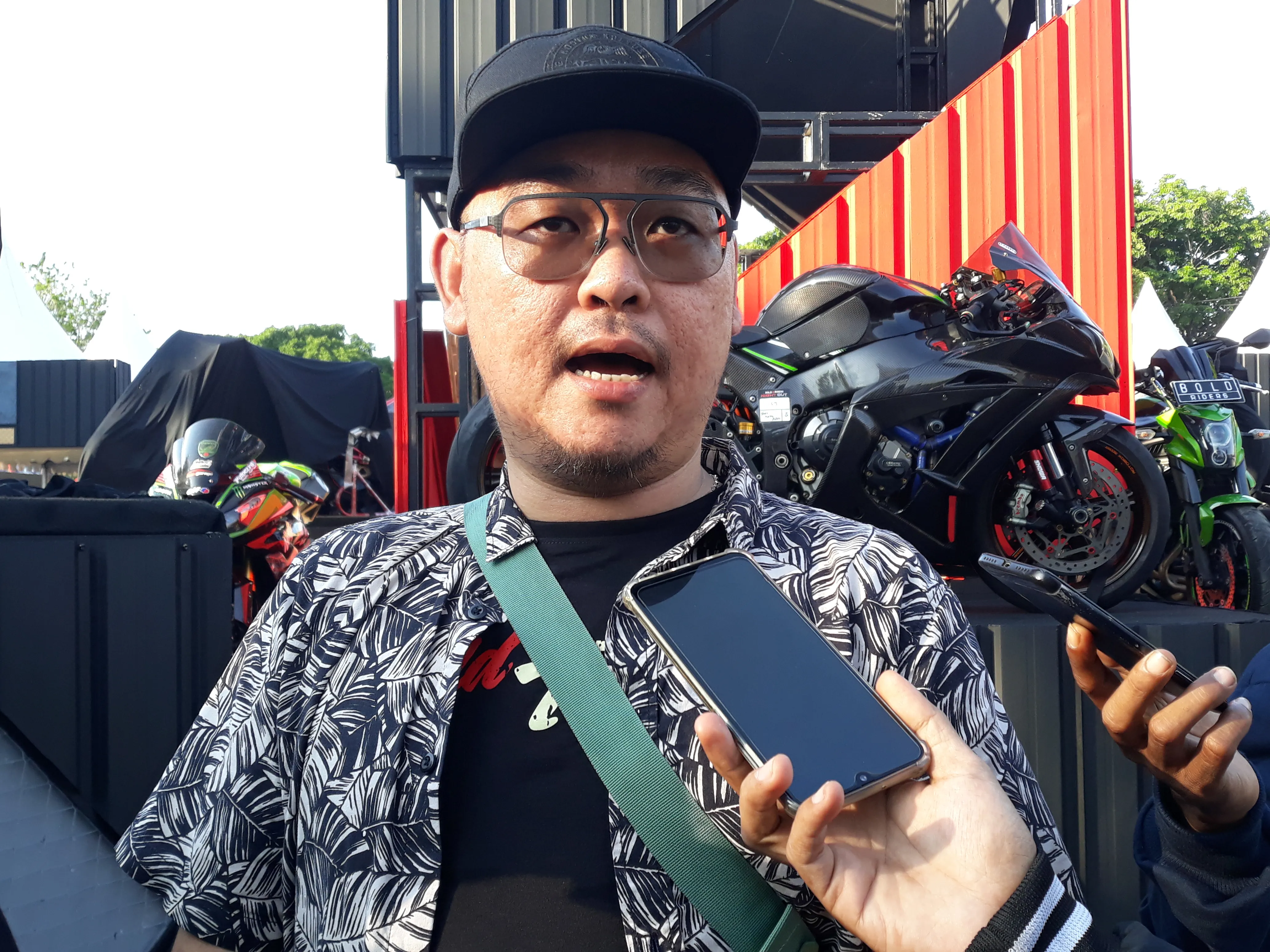 Event Silaturahmi Salam Satu Aspal Digelar di Surabaya