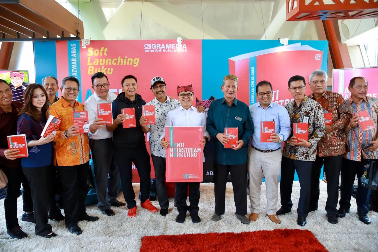 Anti-Mainstream Marketing, Buku Bupati Anas Ungkap 20 Resep Majukan Banyuwangi