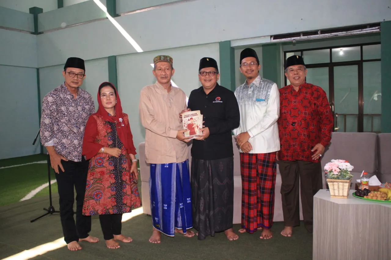 Ke Pondok Bumi Sholawat, Sekjen PDIP Bicarakan Hal Ini dengan Gus Ali