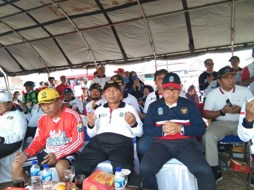 Mengukuhkan Persatuan, LDII Sambut HUT Jatim dengan Sepeda Sehat