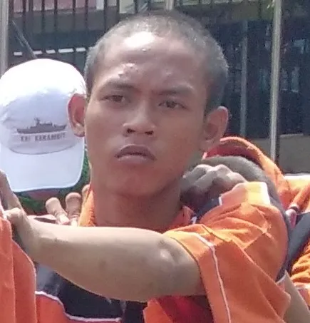 Perampas HP Dibekuk Polisi Saat Pesta Miras