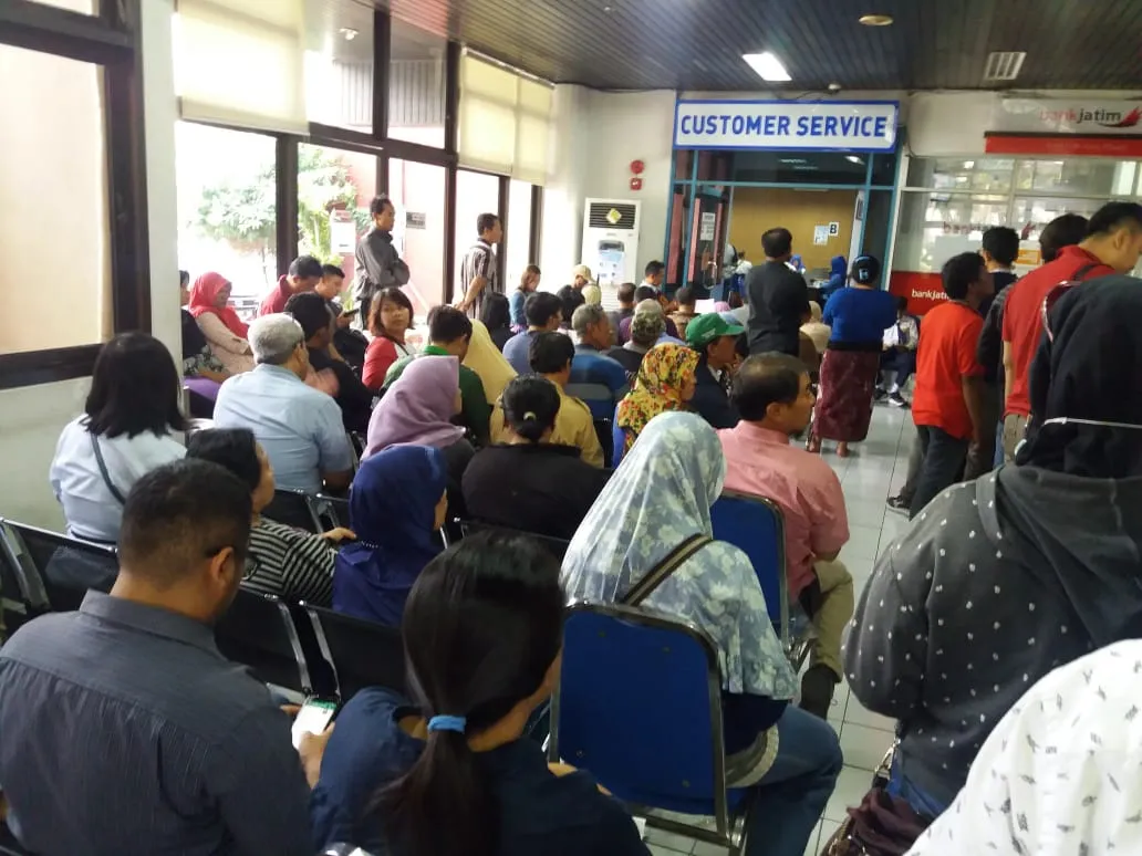 Tanggapi Keluhan Warga,Komisi B Sidak Loket Pelayanan PDAM