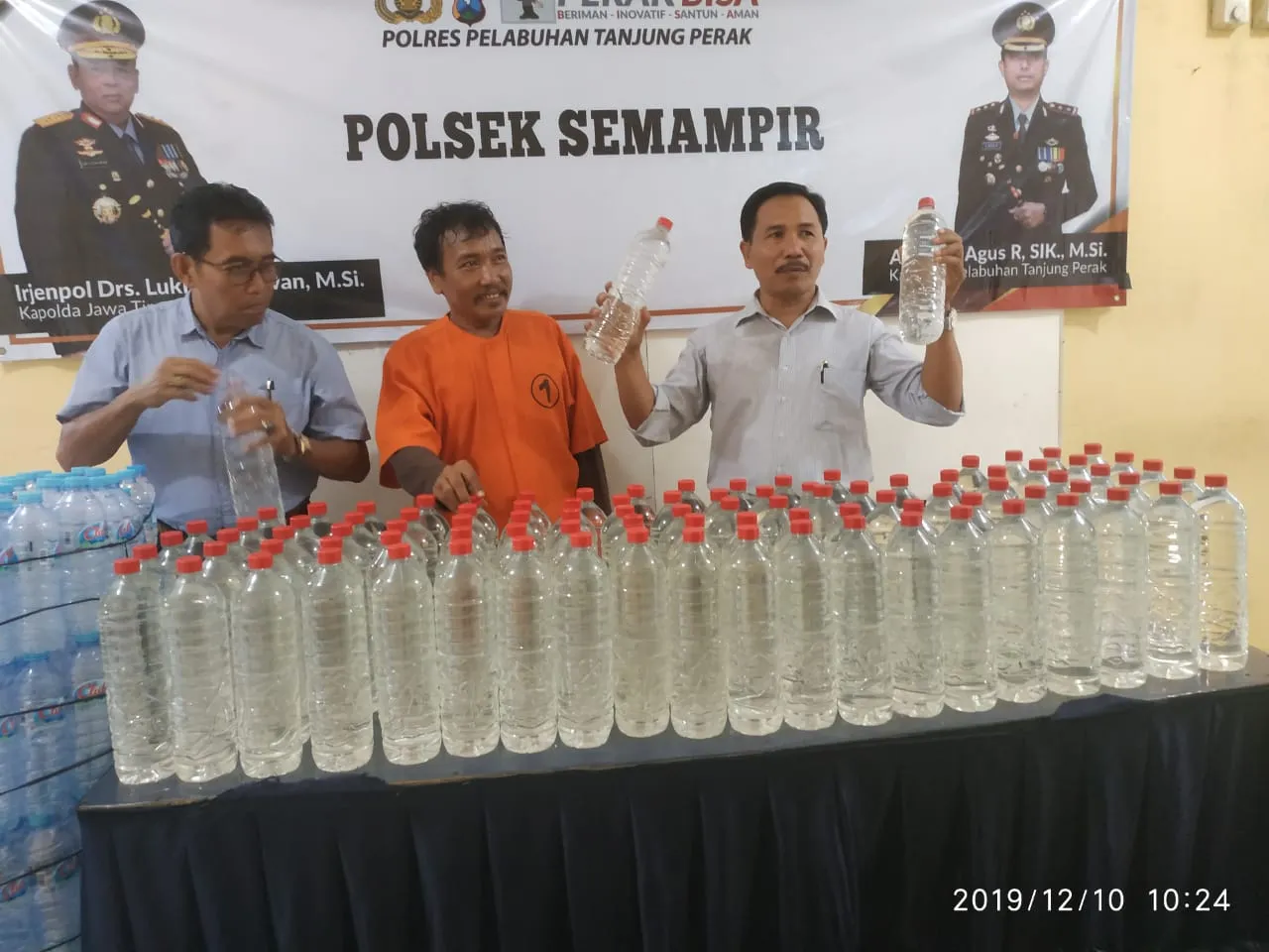 Unit Reskrim Polsek Semampir Grebek Penjual Miras Wonosari Wetan