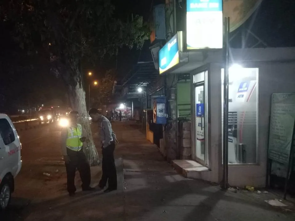 Antisipasi Tindak Kriminal 3C, Polsek Kenjeran Gelar Patroli Malam