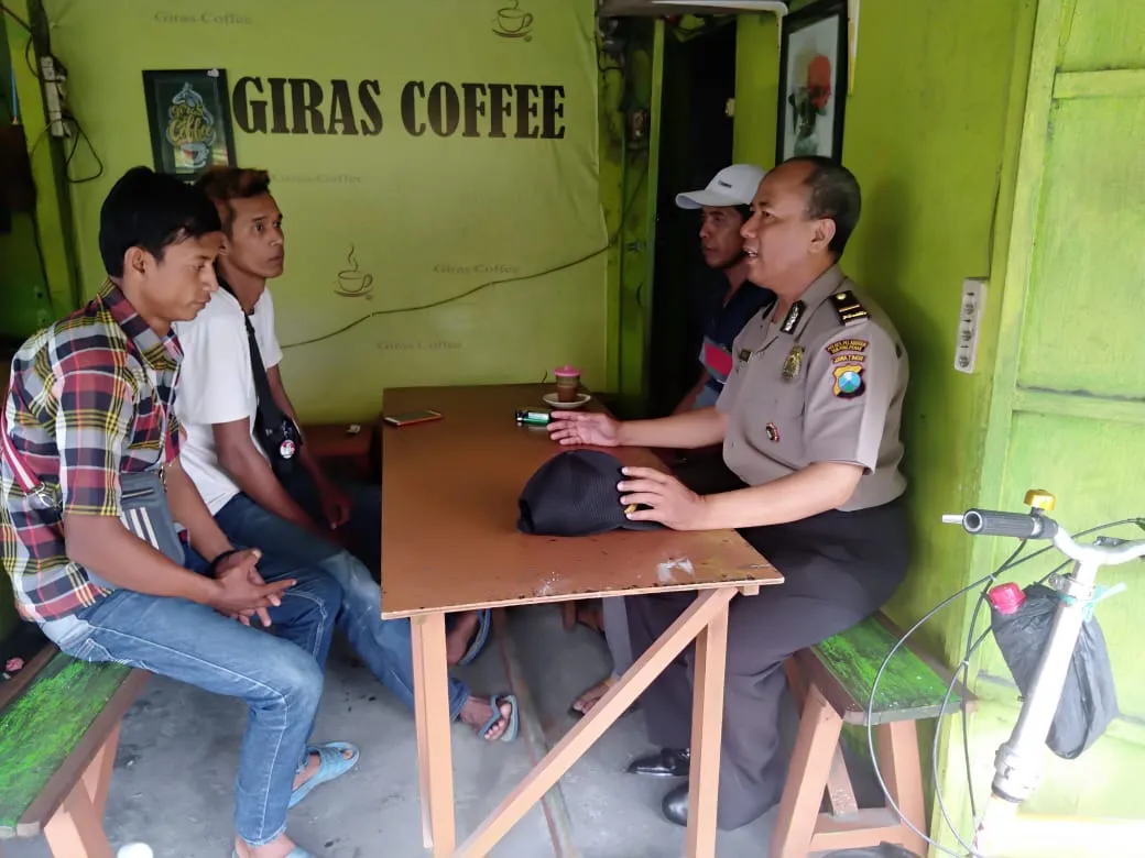 Bahbinsakamtibmas Polsek Semampir Sosalisasi Command Center Kepada Warga