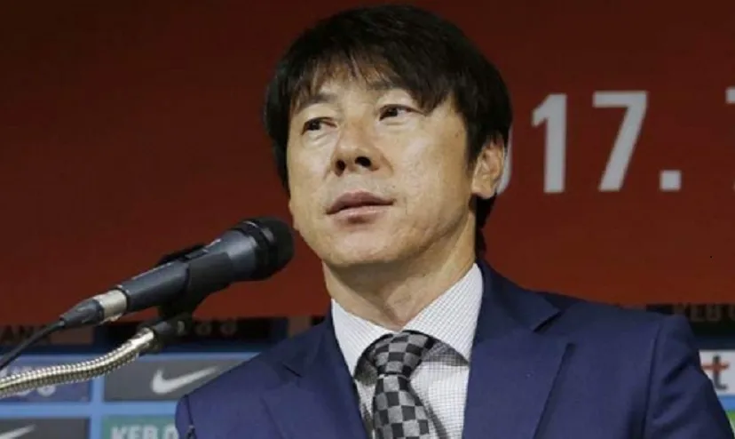 Pelatih Korea Tae-yong Resmi Besut Timnas Indonesia
