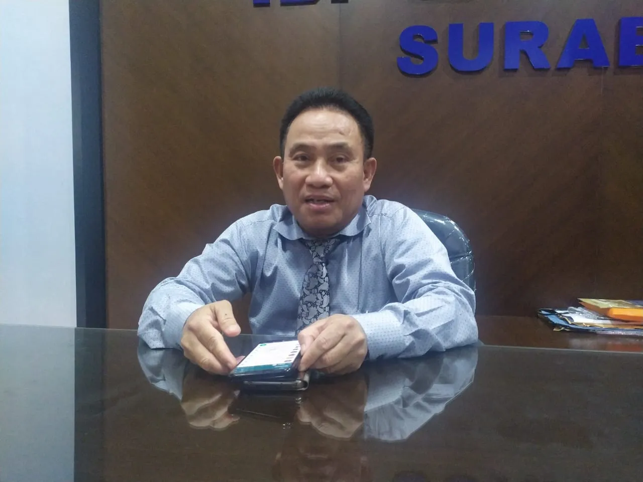 Kasus Zikria, Ketua Peradi Surabaya Berharap Risma Mau Cabut Laporan