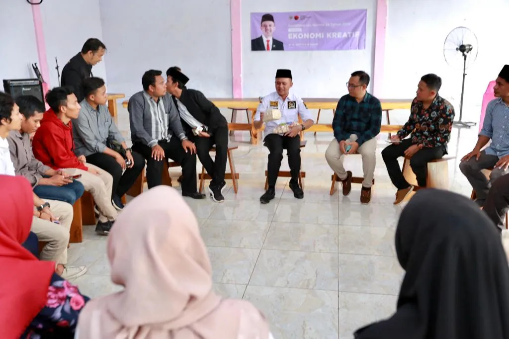 Jangan Menyerah, Mufti Anam Ajak Anak Muda Pasuruan Terus Garap Ekonomi Kreatif