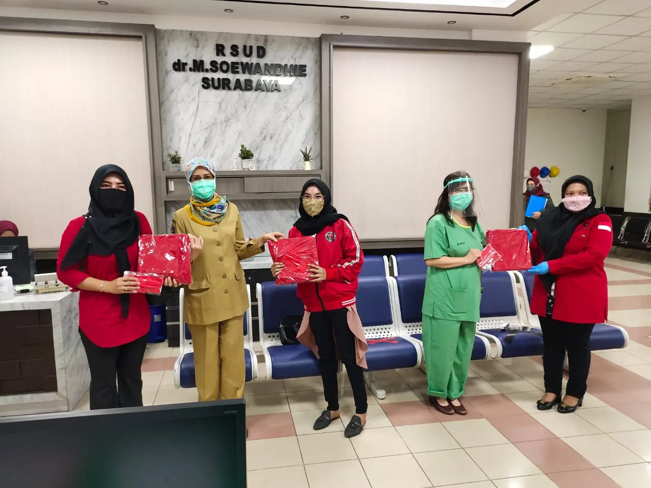 Hari Kartini, PDIP Surabaya Apresiasi Perempuan Pejuang Lawan Covid-19