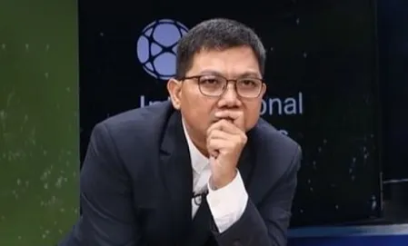 Bung Towel dan Kusnaeni Masuk Bursa Sekjen PSSI