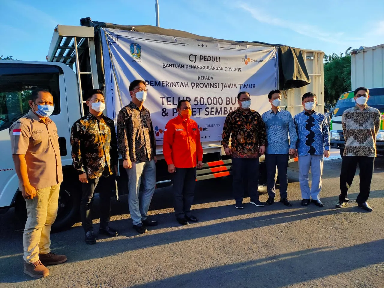PT CJ Bagikan 50 Ribu Telur Ke Pemprov Jatim Untuk Warga Terdampak Covid-19