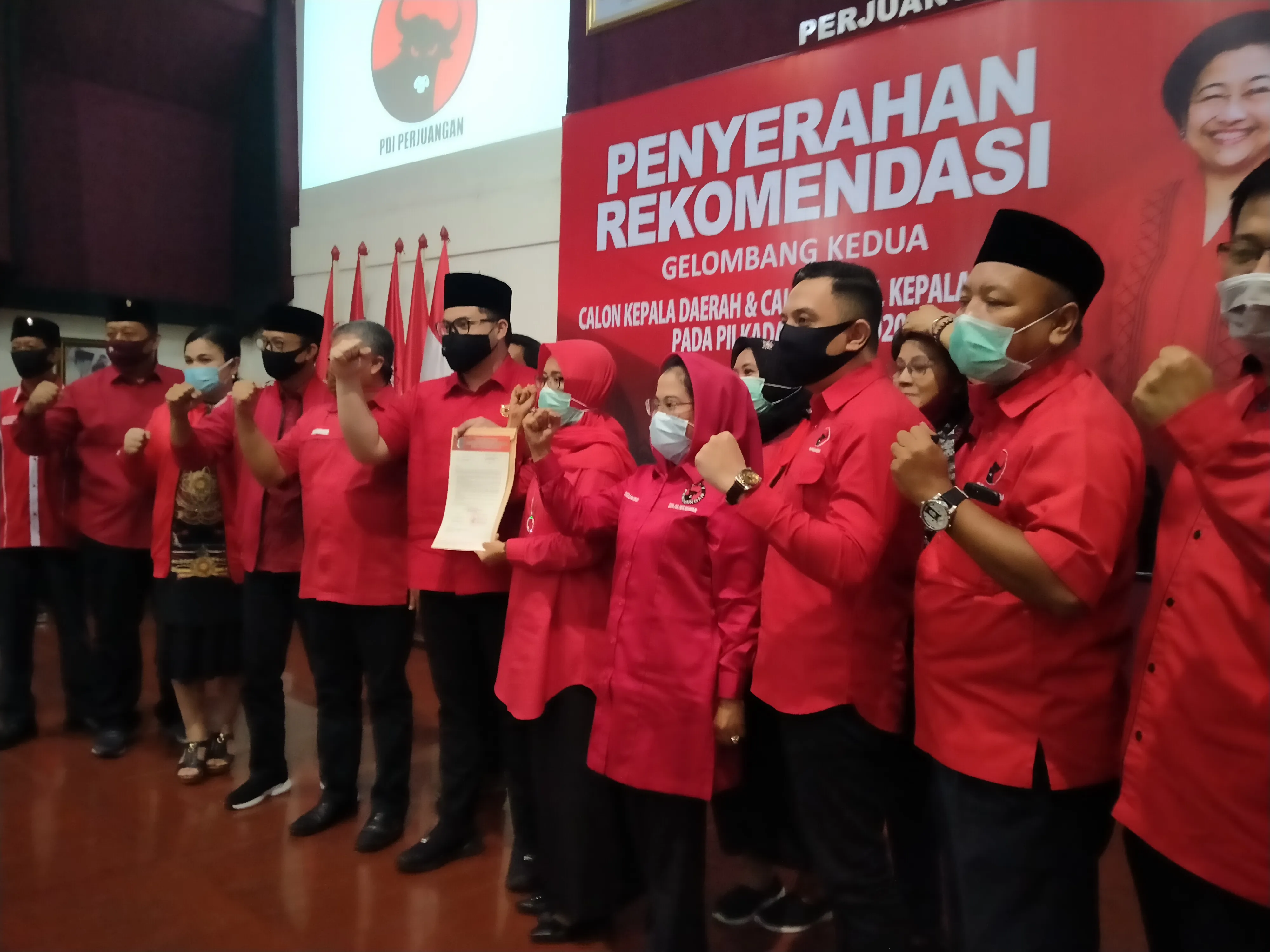 Serahkan Rekom Enam Calon Kepala Daerah, Ketua PDIP Jatim: Khusus Surabaya Akhir Agustus