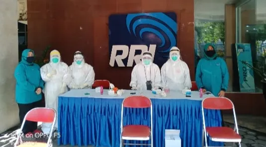 Hasil Swab Ke-3 Seluruh Karyawan RRI Surabaya Negatif Covid-19