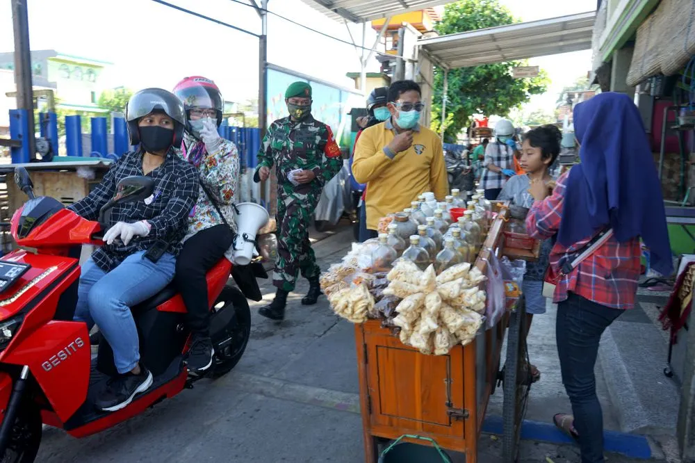 Persakmi Aprisiasi Langkah Risma Kampanye Protokol Kesehatan Covid-19