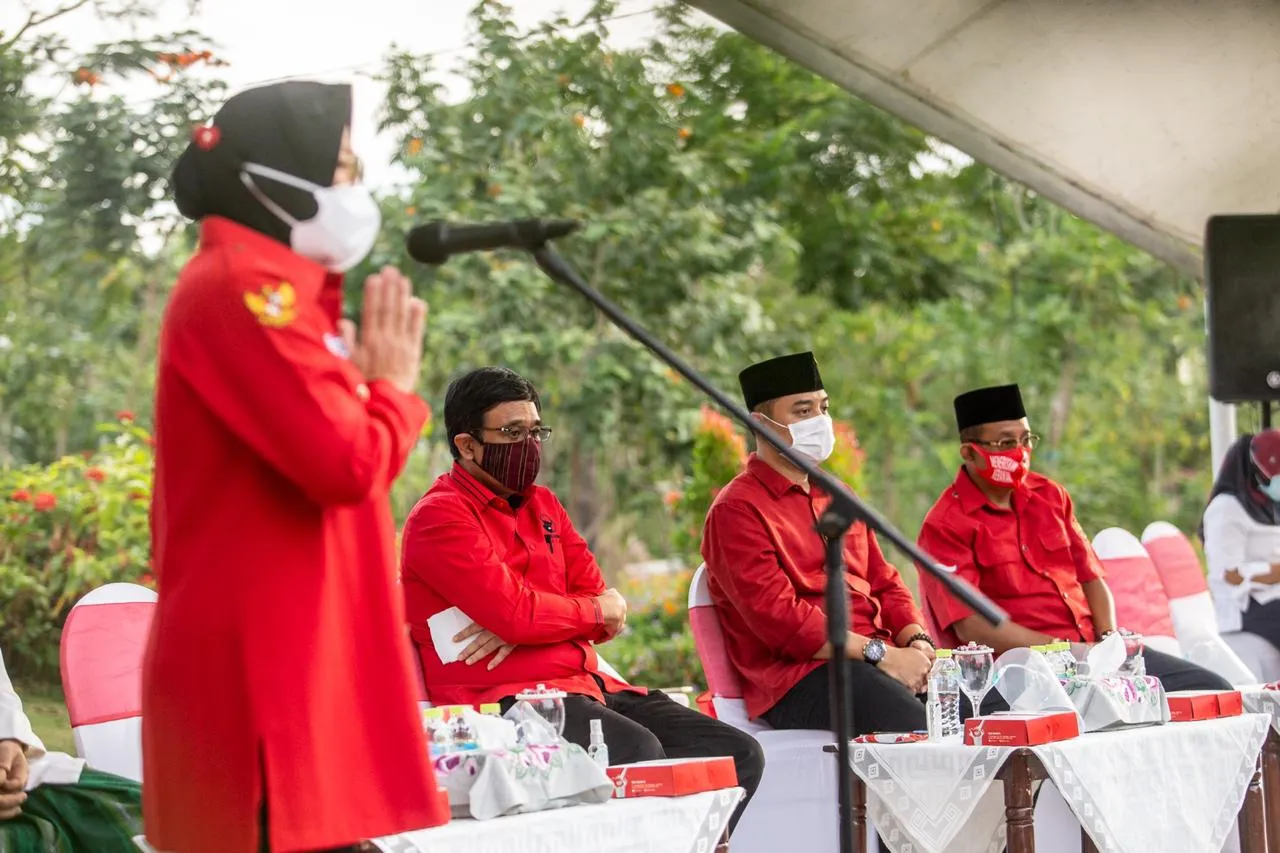 Di Taman Harmoni Bekas Pembuangan Sampah, Risma Sampaikan Pesan ke Calon Penerusnya
