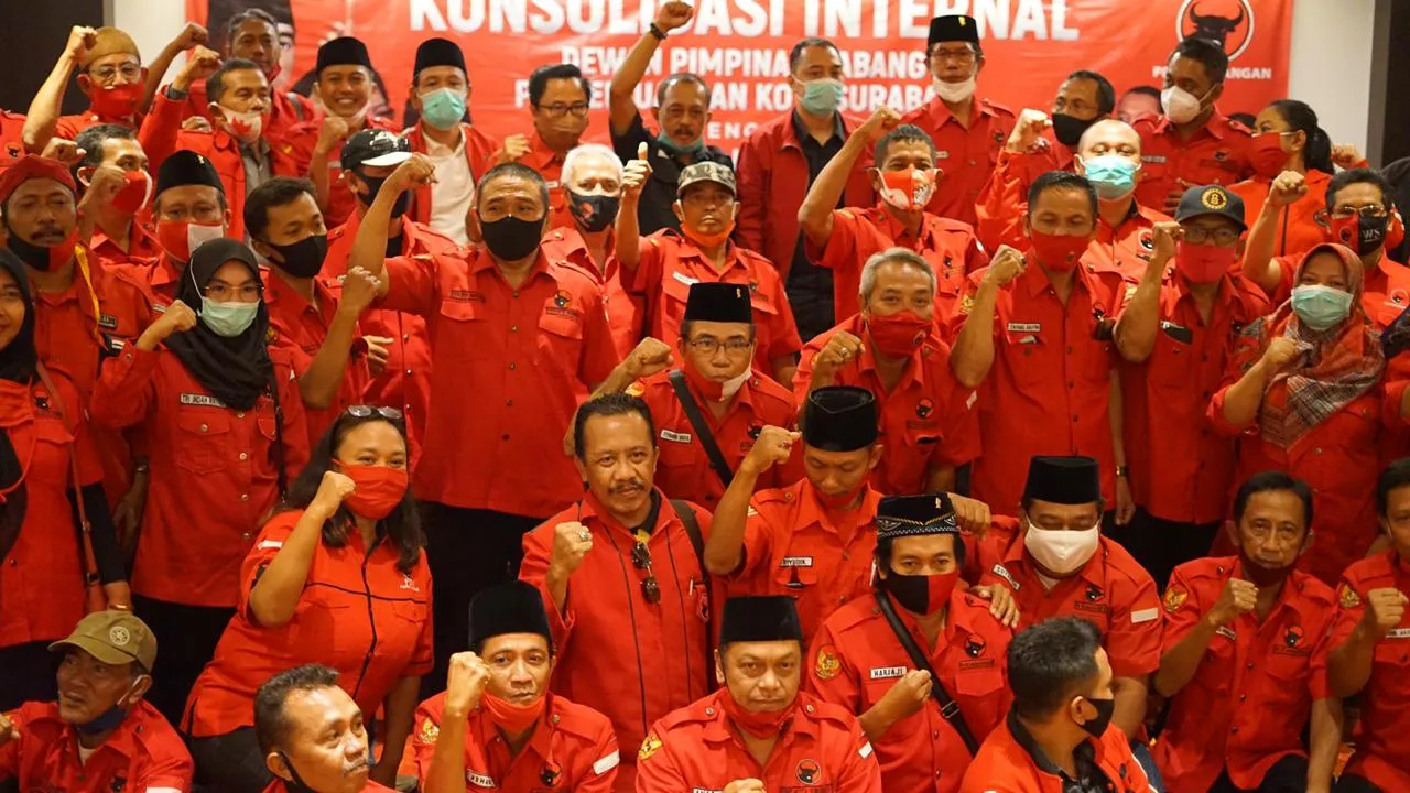 Perkuat Basis di Kampung-Kampung, Eri- Armuji Konsolidasi Bareng PAC PDIP Se-Surabaya