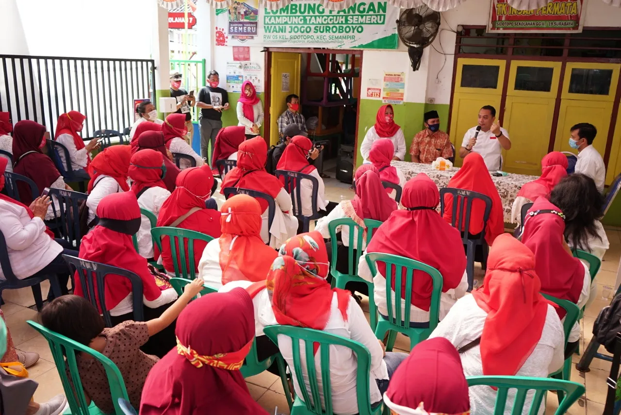 Kunjungi Pengajar PAUD, Eri Cahyadi Siap Tingkatkan Kualitas PAUD Se-Surabaya