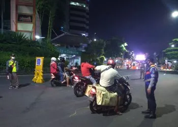 Akses Masuk Surabaya Saat Malam Pergantian Tahun 2021 Ditutup Polisi
