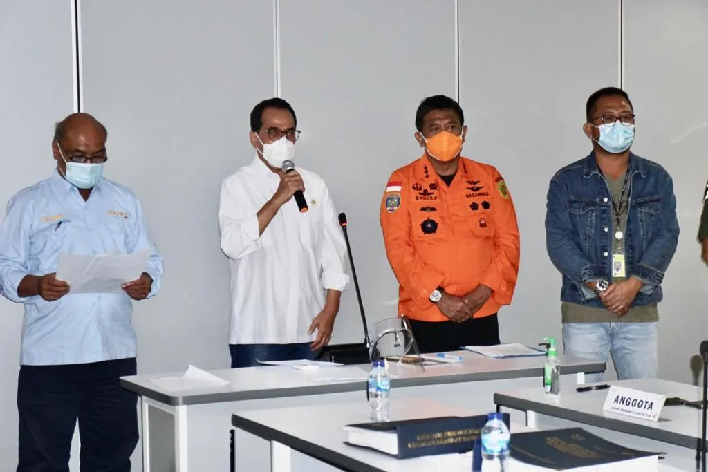 Menhub Budi Sampaikan Kronologis Hilangnya Pesawat Sriwijaya Air