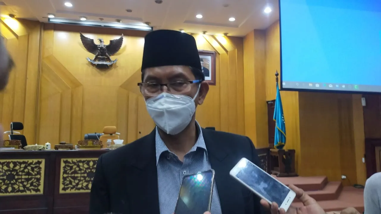 DPRD Gelar Rapat Paripurna Usulan Pengangkatan Eri Cahyadi-Armudji