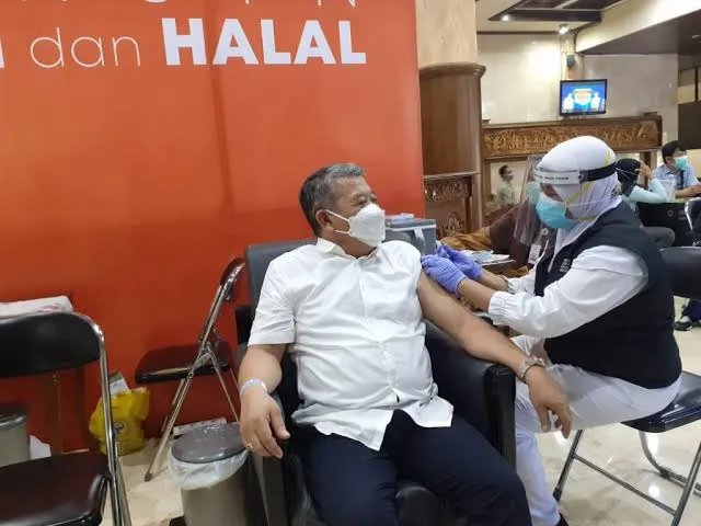 Vaksinasi Untuk Para Pendidik, Ketua DPRD Jatim: Saya Minta Segera Ada Koordinasi