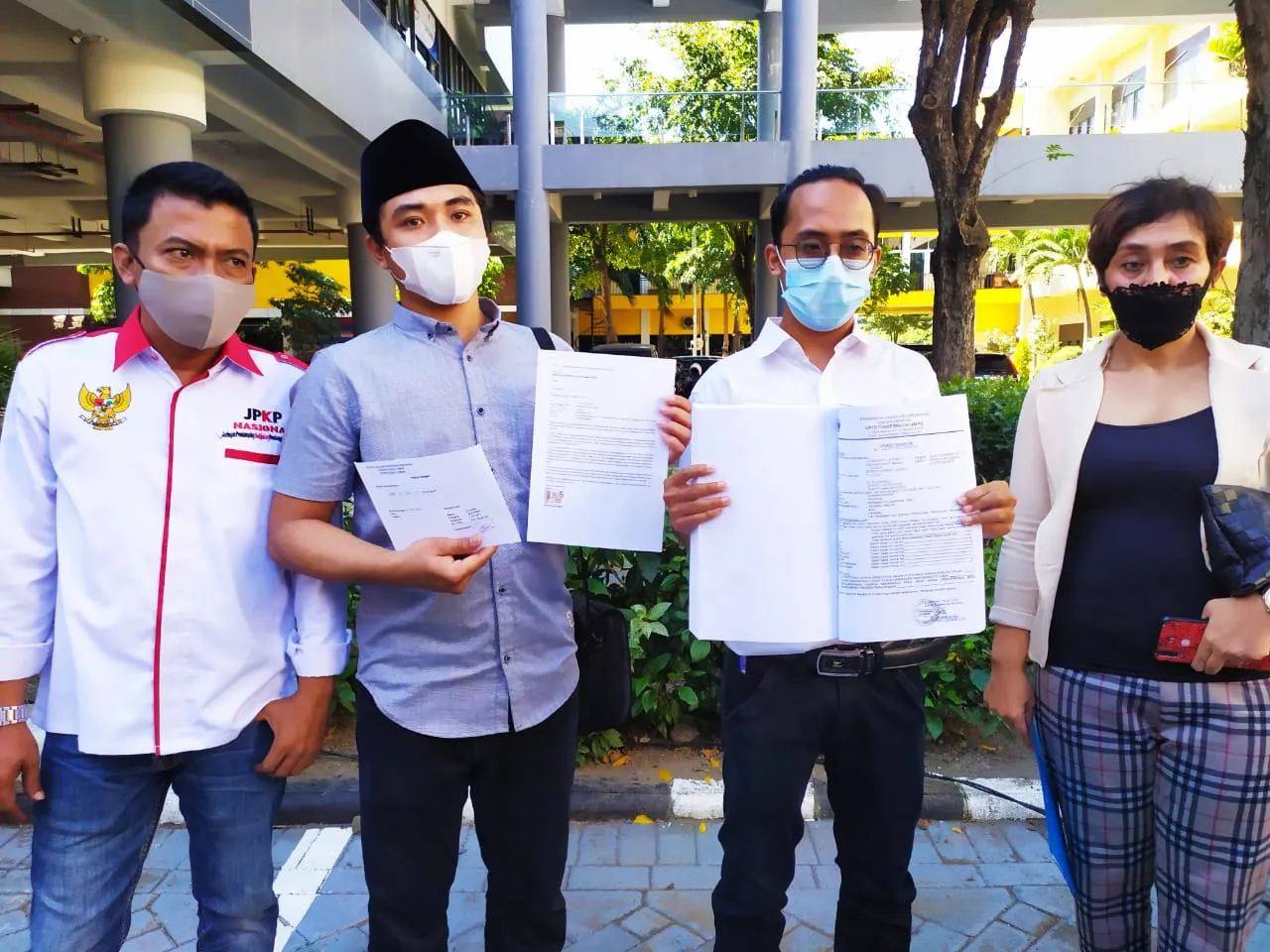 Warga Bangkalan Minta Perlindungan Hukum Untuk Sang Ayah ke Polda Jatim, Ada Apa