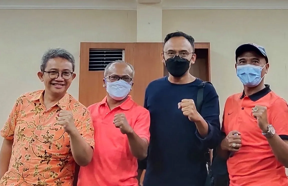 Khofifah Masuk Bursa Ketua IKA Unair, Ketua Timses : Tidak Ada Masalah, Tetap Fokus Menangkan Dimas Oky