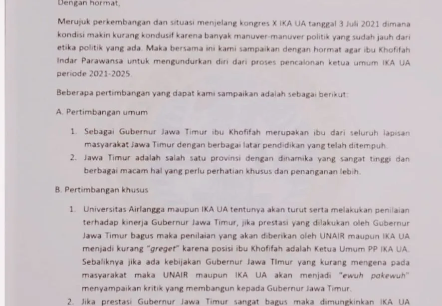Situasi Makin Panas, Khofifah Diminta Mundur dari Pencalonan Ketua IKA UA