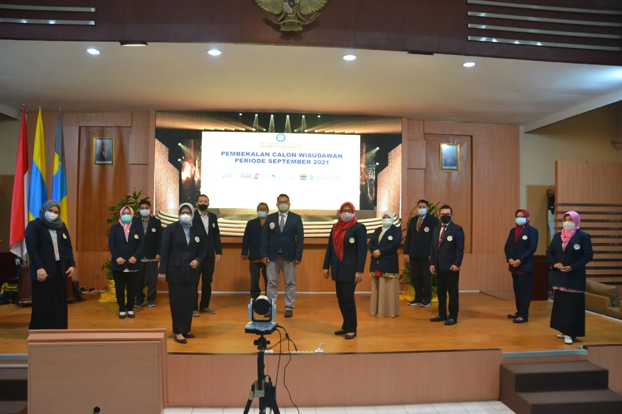 Pembekalan Wisudawan FEB Unair 2021, Sekretaris IKAFE Unair : Adaptasi VUCA Kunci Keberhasilan