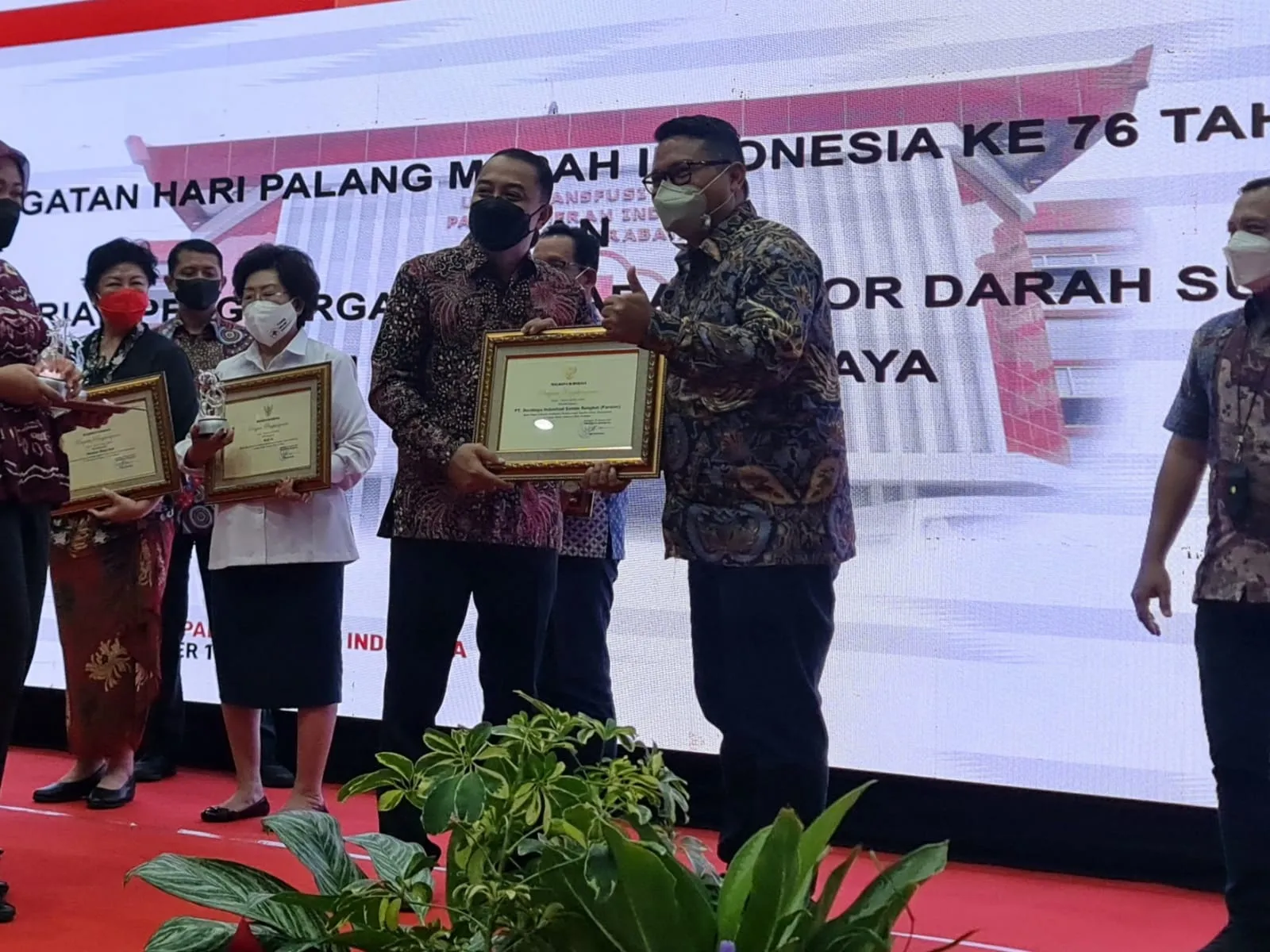 PT SIER Terima Penghargaan dari Wali Kota Surabaya, Ini Alasannya