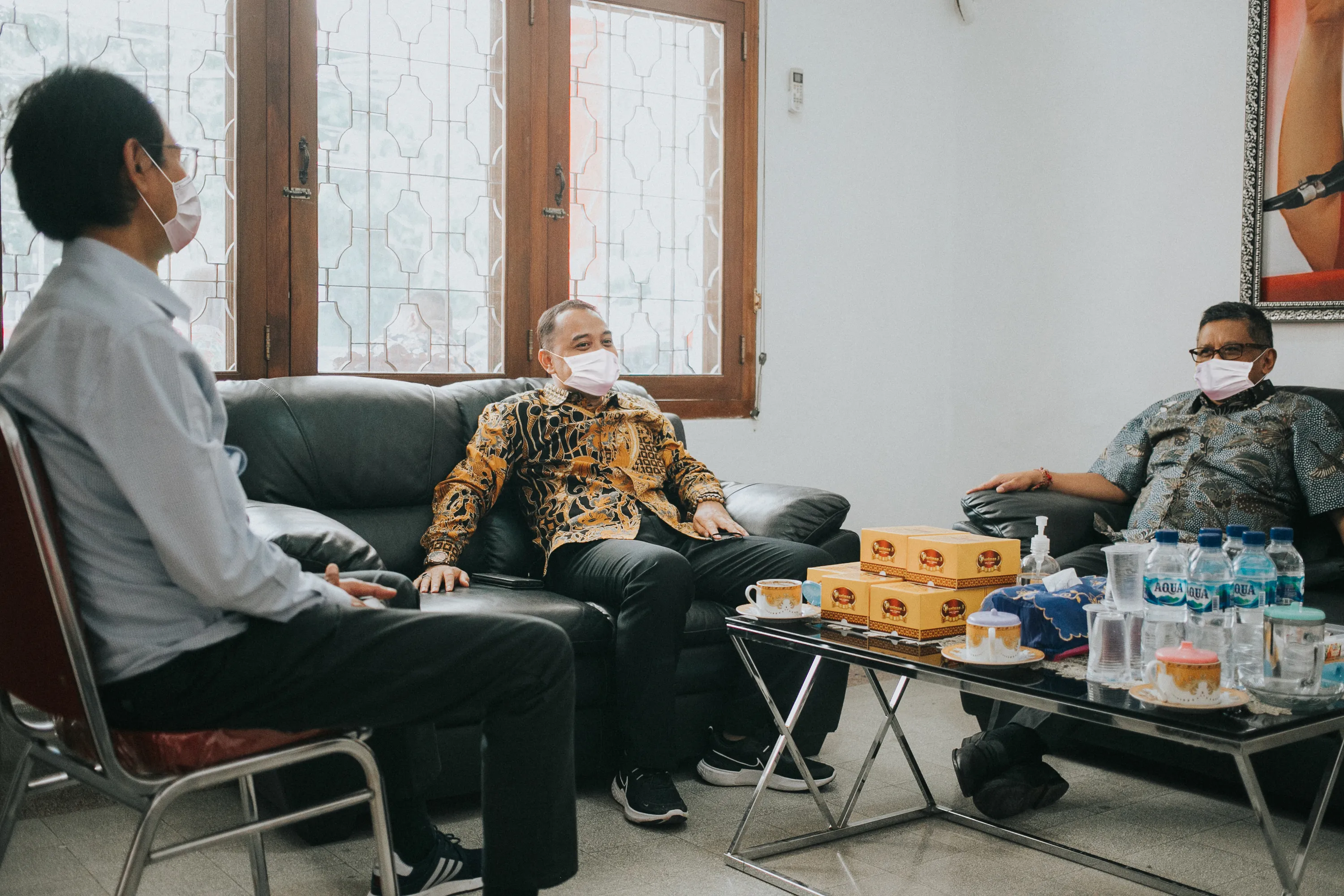 Hasto Sambangi Kantor DPC PDIP Surabaya, Ini yang Dibahas