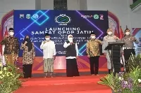 Gubernur Khofifah Lounching Samsat OPOP di Ponpes Amanatul Ummah Pacet