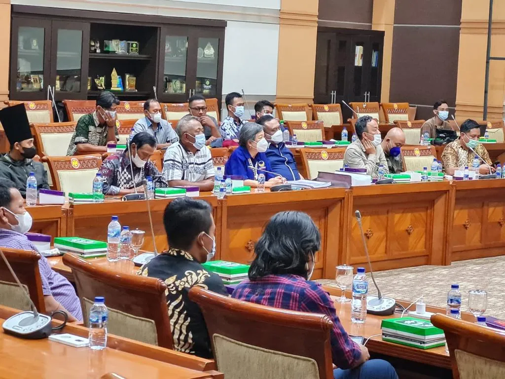 Terima Aduan Nelayan Jatim, NasDem Komit Perjuangkan Revisi PP 85/2021