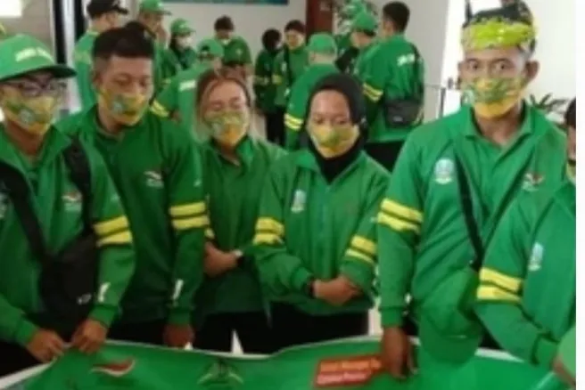 Gubernur Khofifah Lepas Ratusan Atlet yang Berlaga di Peparnas Papua