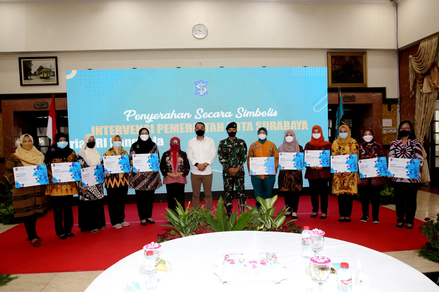 Pemkot Surabaya Beri Bantuan Modal untuk Istri Awak KRI Nanggala 402