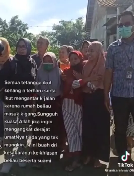 Rejeki Akhir Tahun, Istri Tukang Becak Dapat Mobil dari BRI