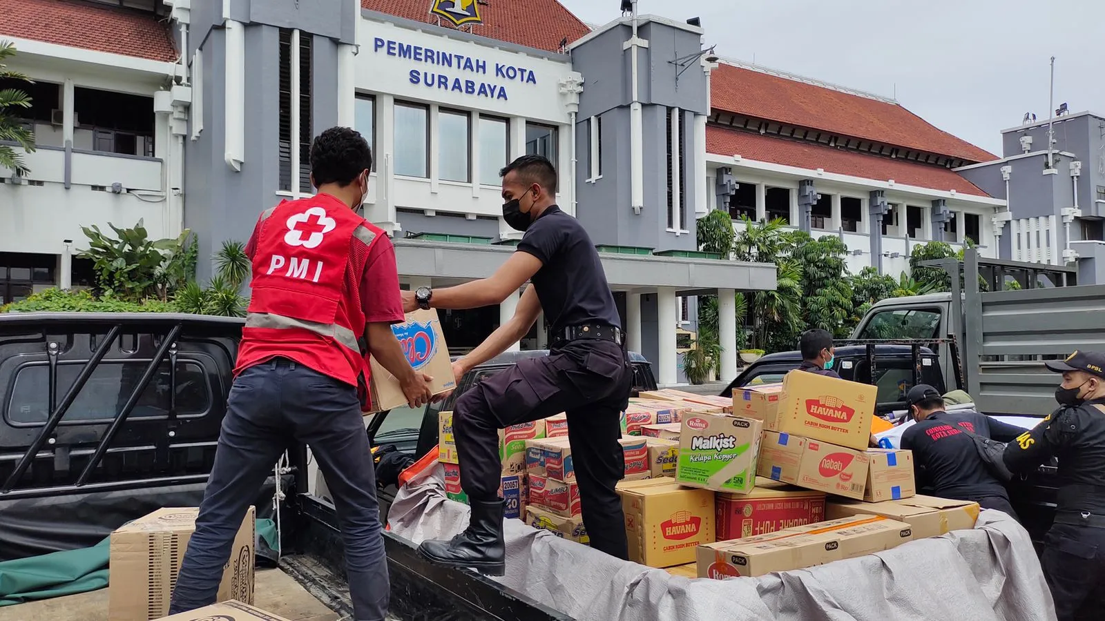 Wali Kota Eri Kirim Bronto Skylift untuk Bantu Penanganan Erupsi Semeru
