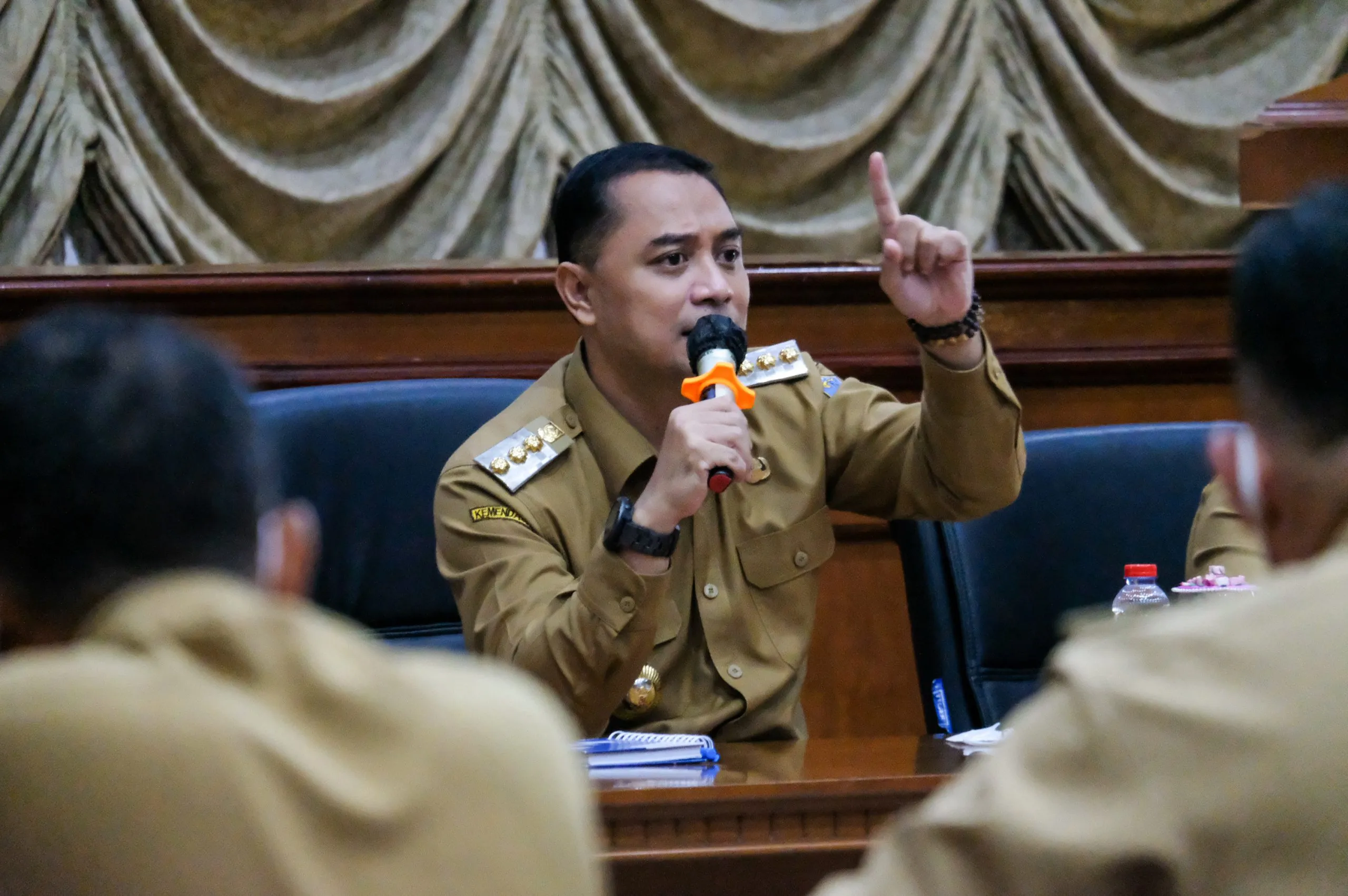 Wali Kota Eri: Lurah Garda Depan Pelayanan Warga Surabaya