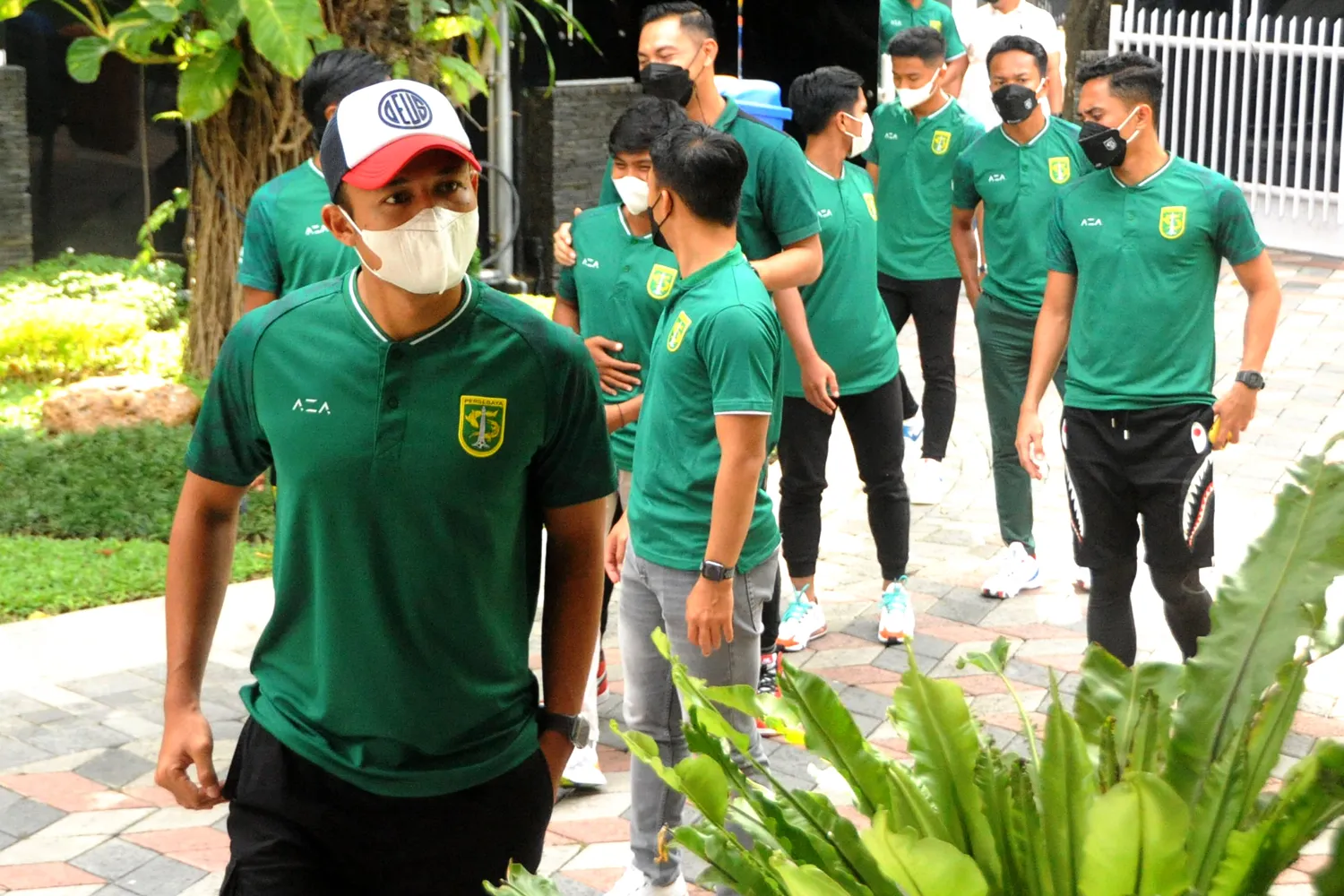 Dihadapan Skuad Bajol Ijo, Wali Kota Eri Janji Upayakan Liga 1 Digelar di Surabaya