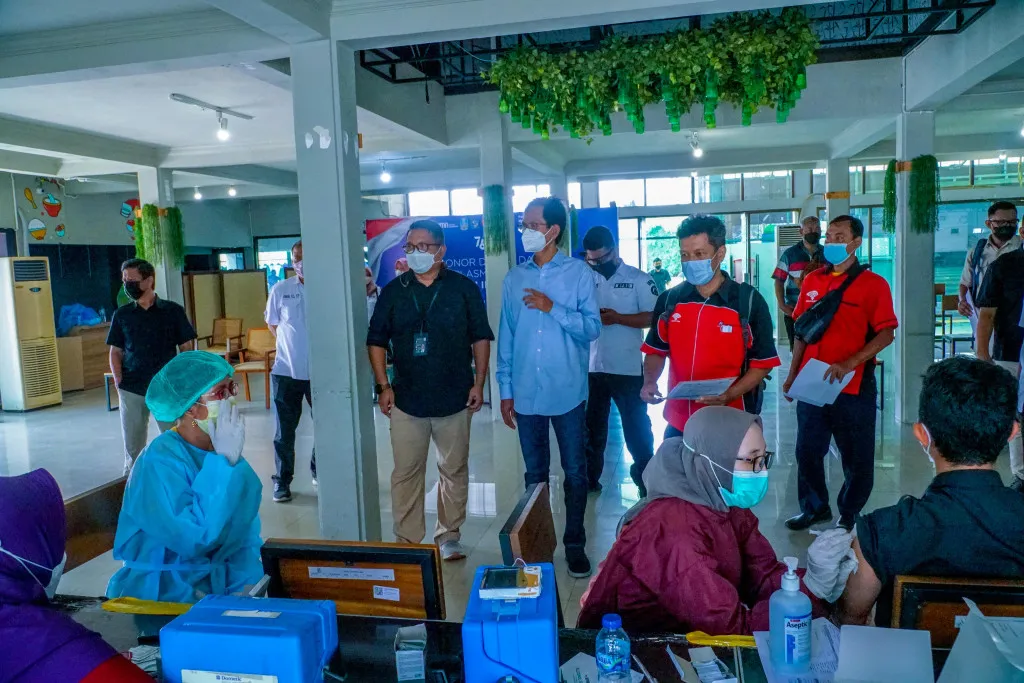 Gelar Vaksin Booster, Ketua DPRD Surabaya Apresiasi PT SIER Ikut Hadang Omicron