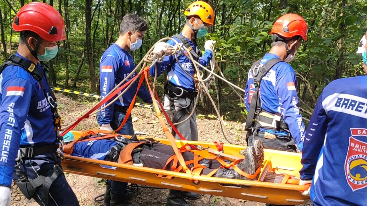 Sebanyak 161 Kader Partai Nasdem Jatim Ikuti Diklat Tim Rescue di Lamongan