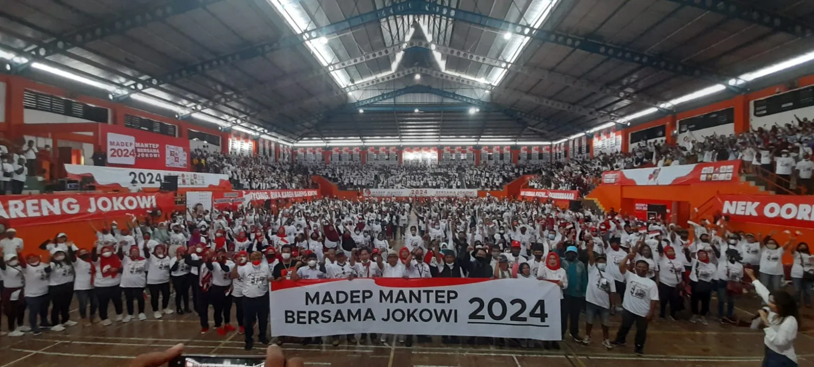 Relawan Banyumas Satu Komando Madep Mantep 2024 Bersama Jokowi