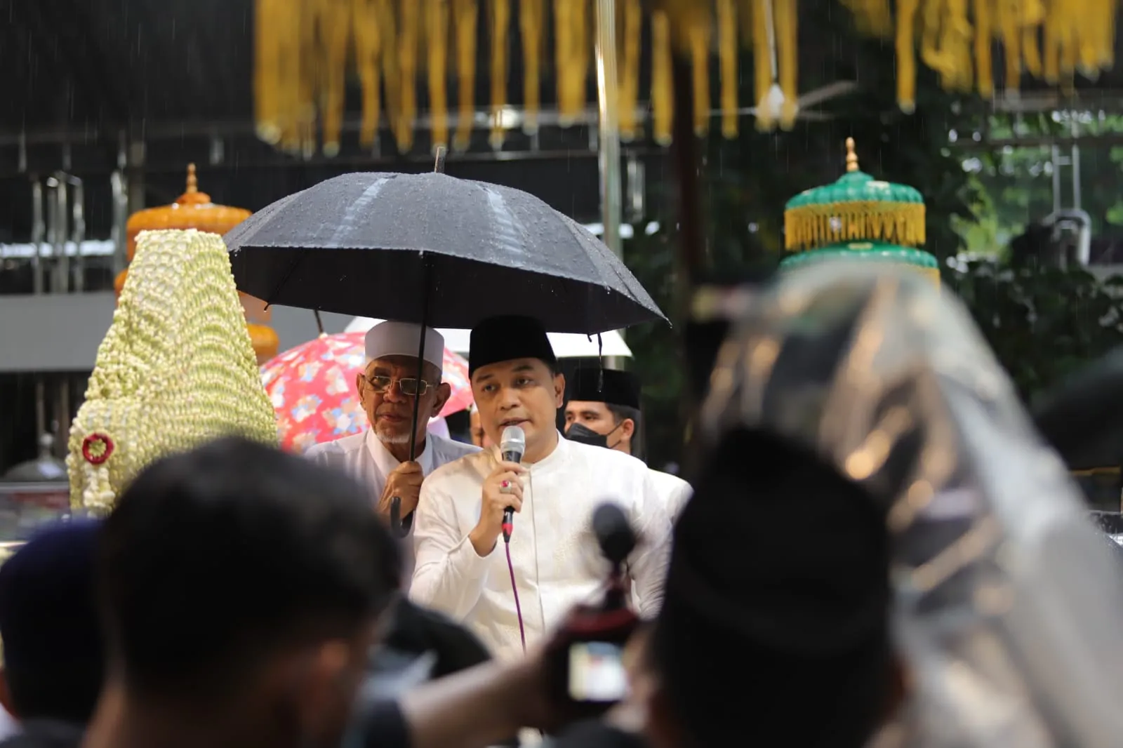 Di Haul Sunan Ampel, Wali Kota Eri Cahyadi Teringat Ajaran “Molimo”
