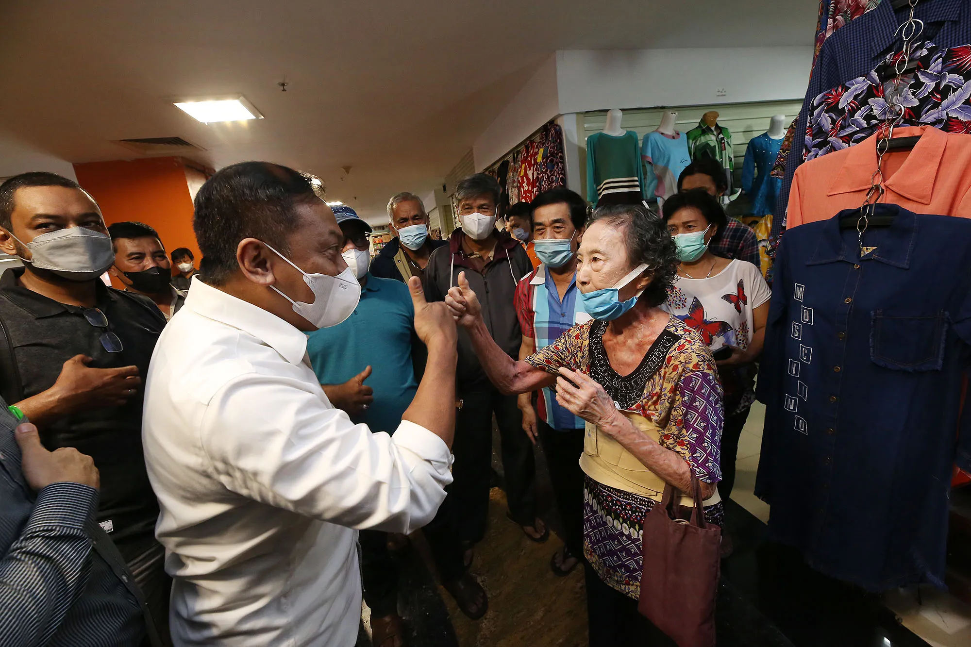 DPRD Dukung Penuh Relokasi Pedagang TPS Pasar Turi Surabaya
