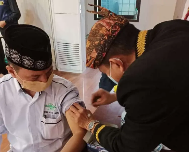 Jelang Mudik Lebaran, PWNU Jatim Laksanakan Sejuta Vaksin Booster