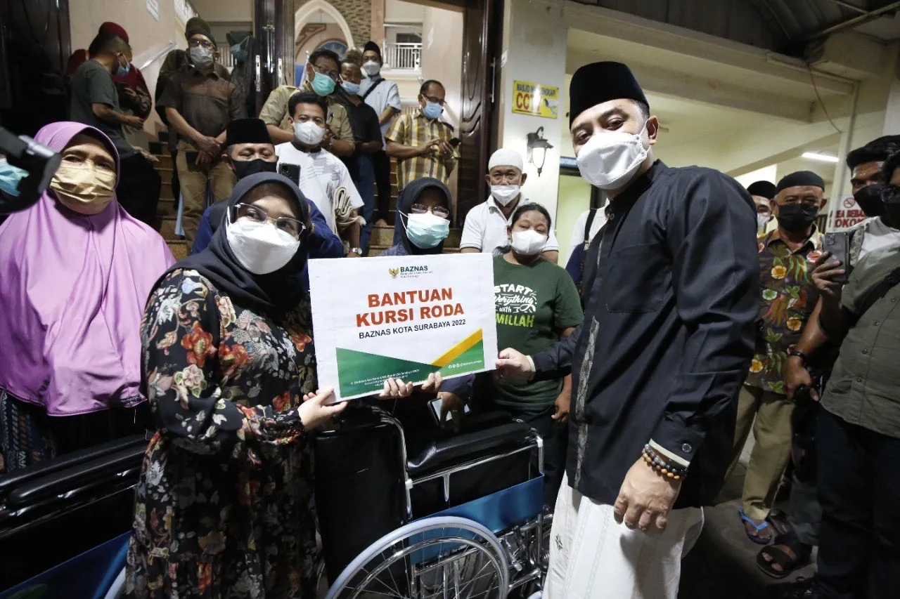 Selama Bulan Ramadan, Wali Kota Eri: Sebanyak 150 Kursi Roda Gratis Bagi Warga MBR